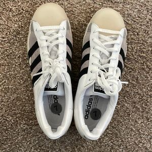 Adidas superstar